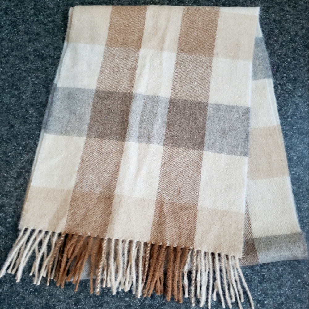 GUC Kuna 100% baby alpaca scarf, soft plaid colours, Made in Peru